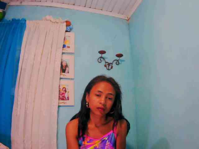 Reinewallashy3 webcam