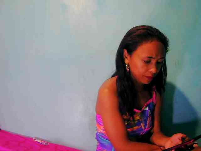 Reinewallashy3 webcam