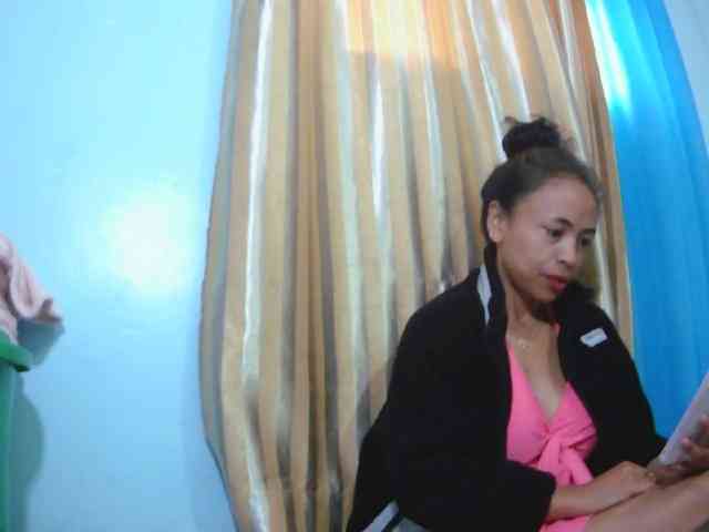 Reinewallashy3 webcam