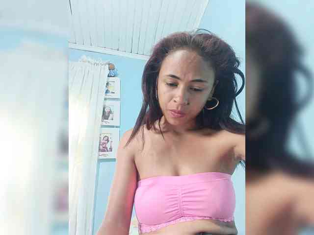 Reinewallashy3 webcam