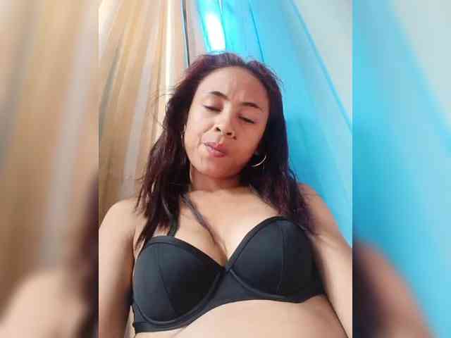 Reinewallashy3 webcam