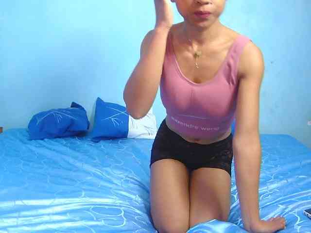 Reinewallashy3 webcam