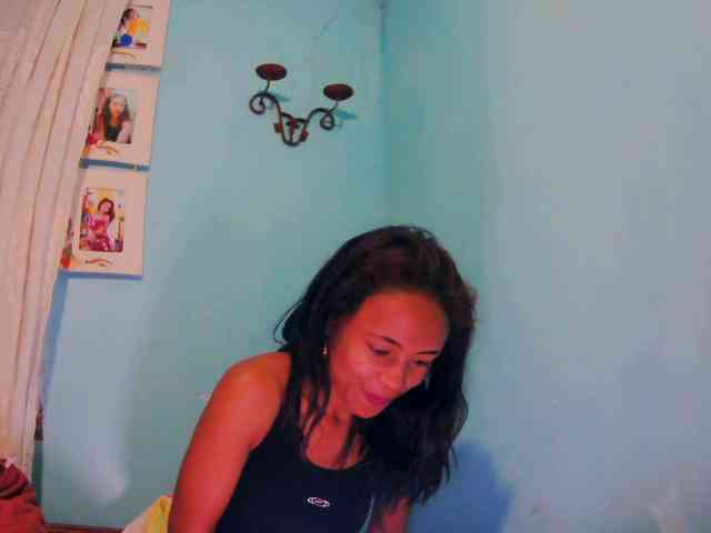 Reinewallashy3 webcam