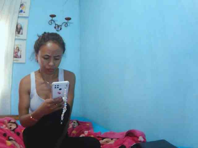 Reinewallashy3 webcam