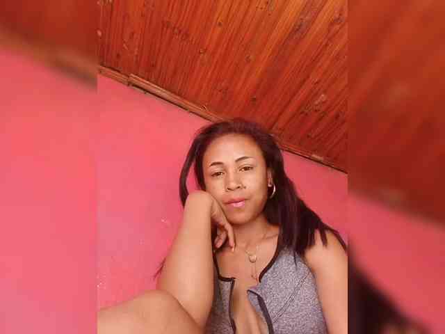 Reinewallashy3 webcam