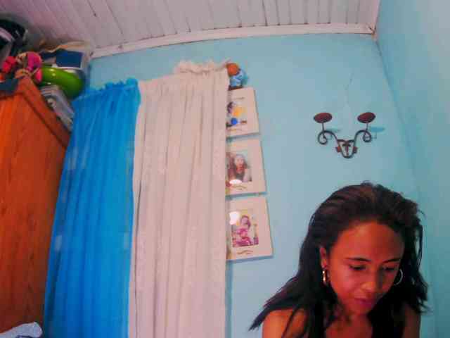 Reinewallashy3 webcam