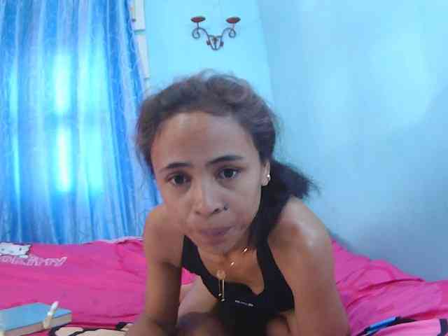 Reinewallashy3 webcam
