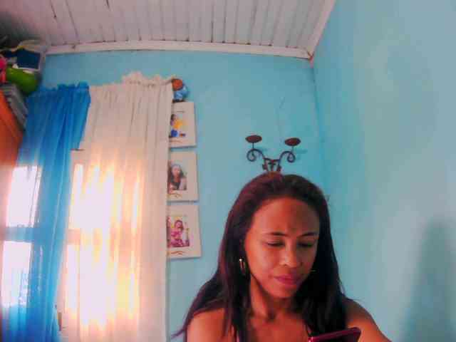 Reinewallashy3 webcam