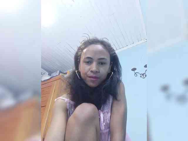 Reinewallashy3 webcam