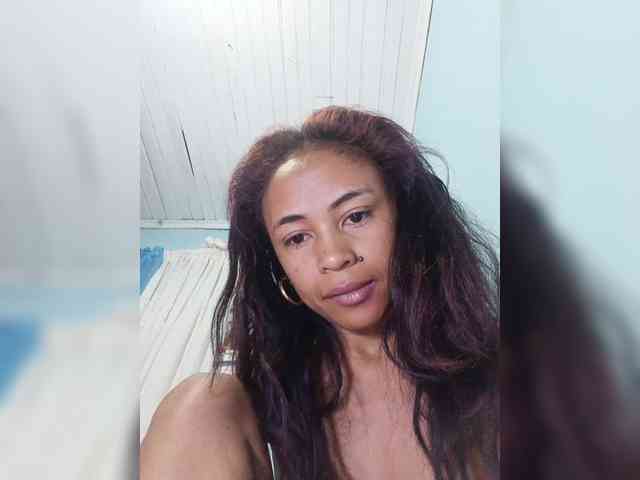 Reinewallashy3 webcam