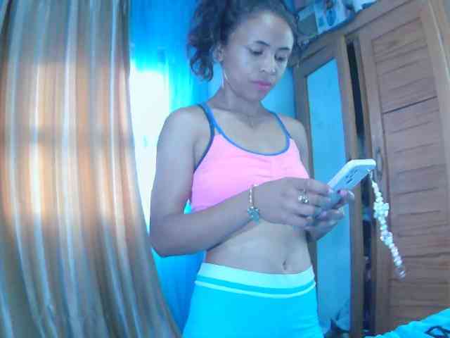 Reinewallashy3 webcam