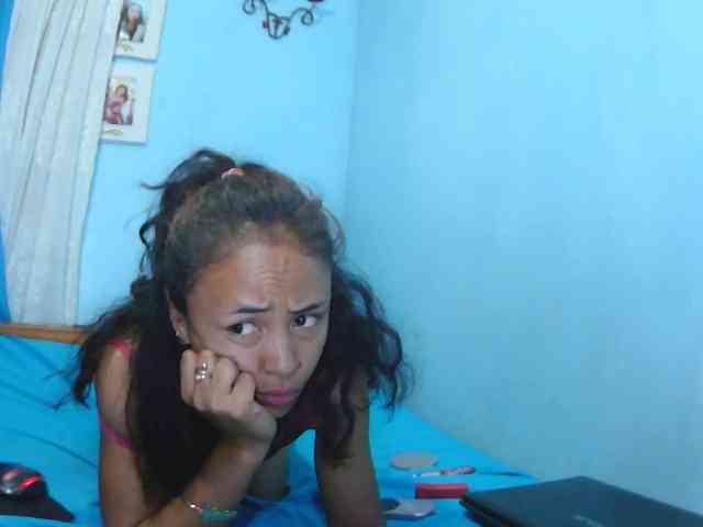 Reinewallashy3 webcam