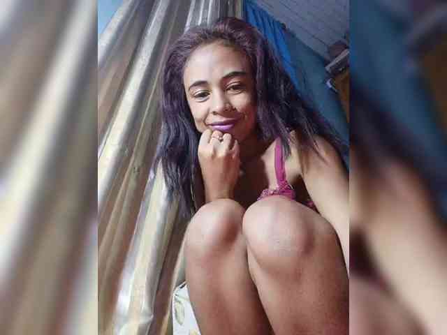 Reinewallashy3 webcam