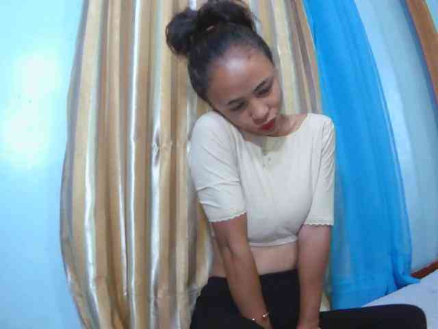 Reinewallashy3 webcam