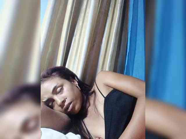 Reinewallashy3 webcam