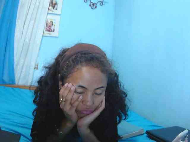 Reinewallashy3 webcam