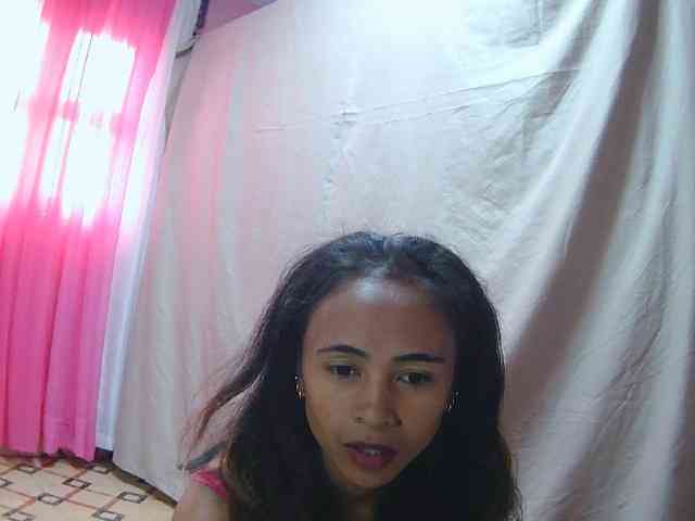 Reinewallashy3 webcam