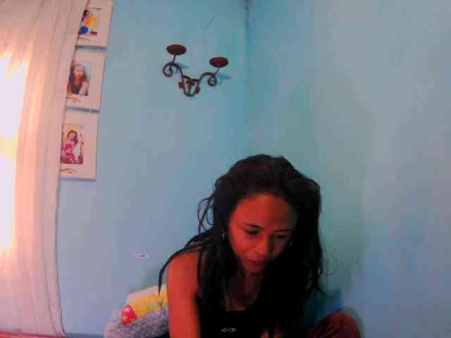 Reinewallashy3 webcam