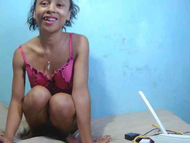 Reinewallashy3 webcam