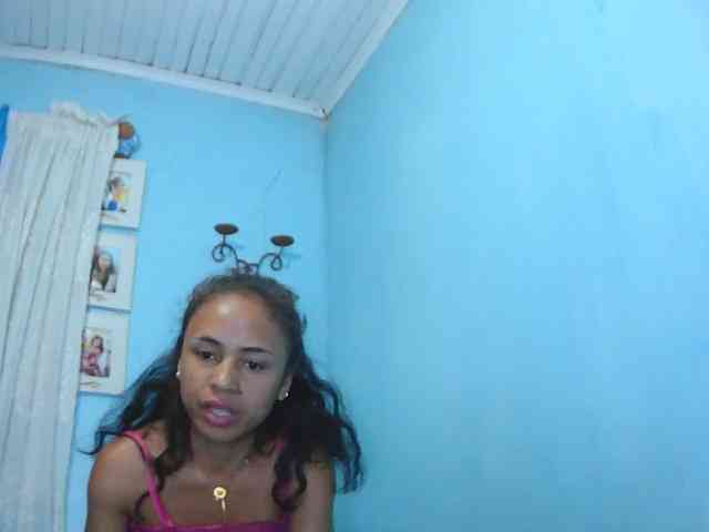 Reinewallashy3 webcam