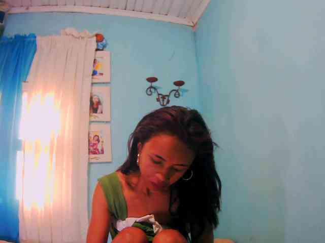 Reinewallashy3 webcam