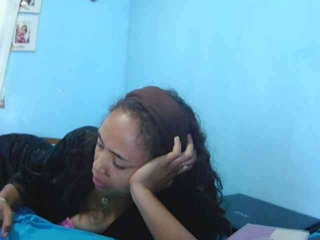 Reinewallashy3 webcam