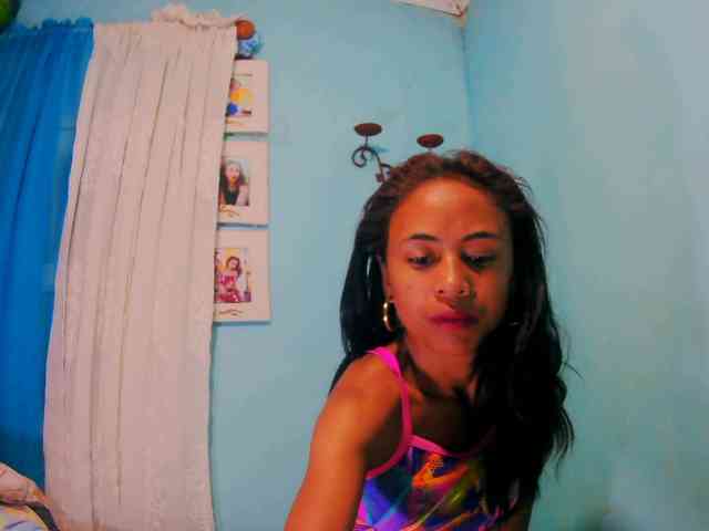 Reinewallashy3 webcam