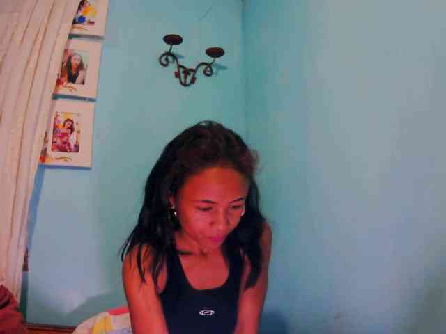 Reinewallashy3 webcam