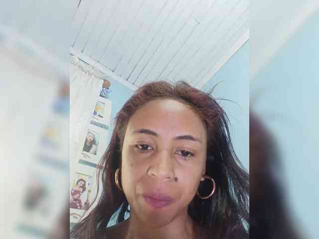 Reinewallashy3 webcam