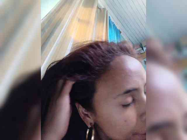 Reinewallashy3 webcam