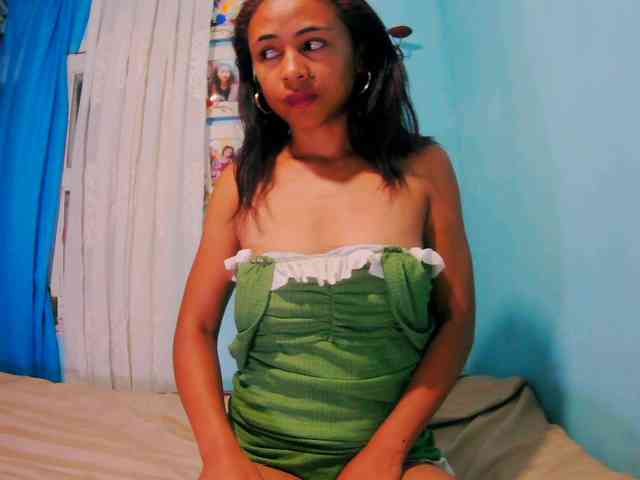 Reinewallashy3 webcam