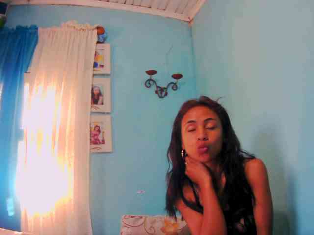 Reinewallashy3 webcam