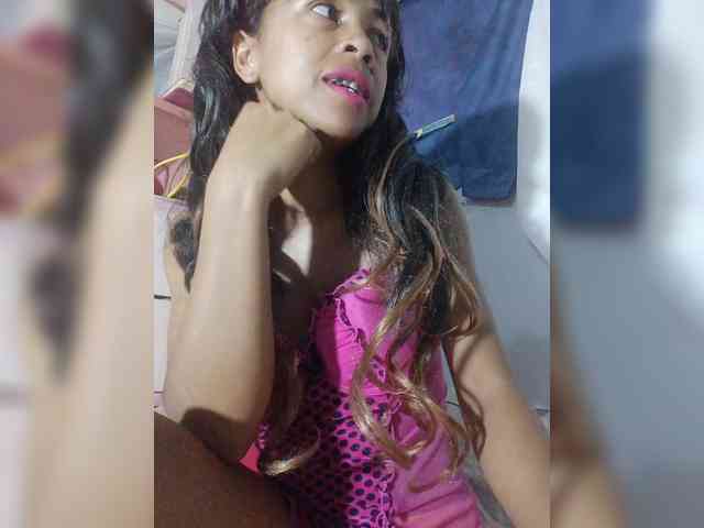 Reinewallashy3 webcam