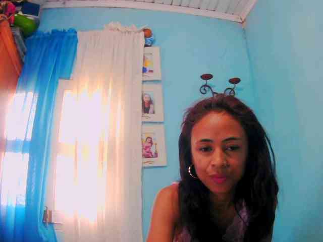 Reinewallashy3 webcam