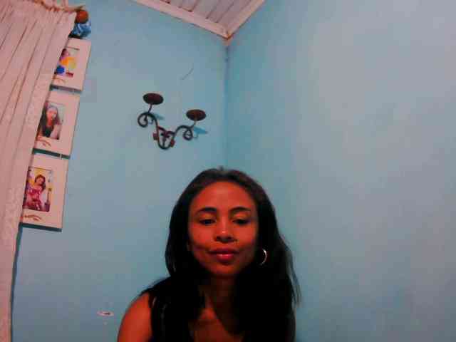 Reinewallashy3 webcam