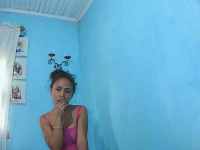 Reinewallashy3 webcam