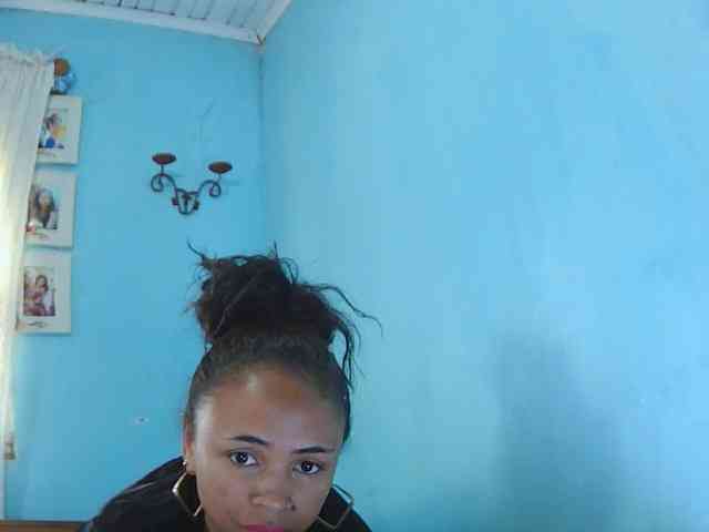 Reinewallashy3 webcam