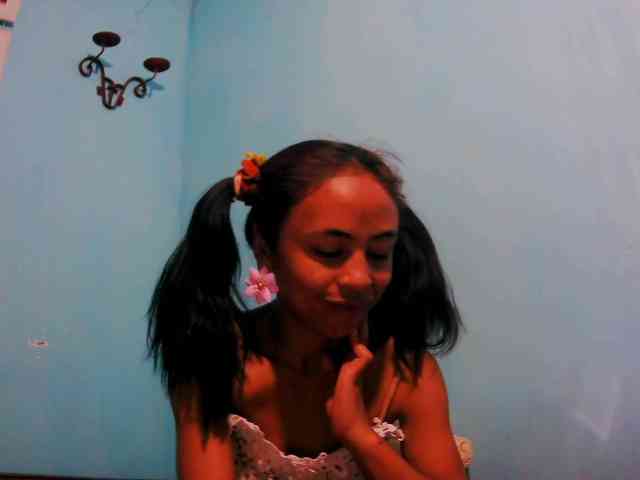 Reinewallashy3 webcam