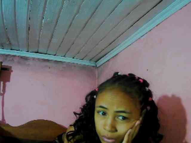 Reinewallashy3 webcam