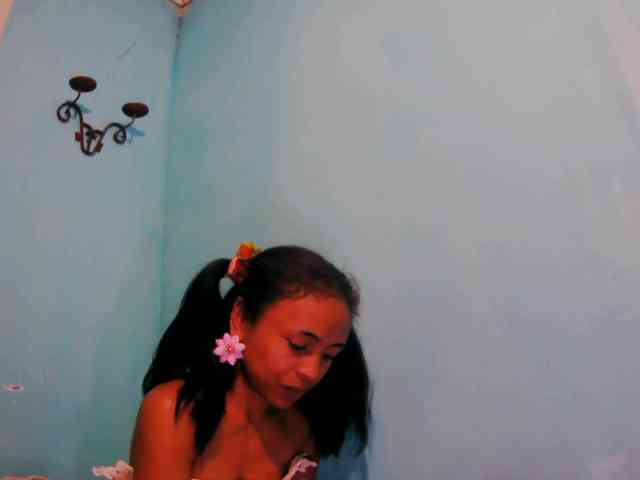 Reinewallashy3 webcam