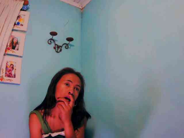 Reinewallashy3 webcam