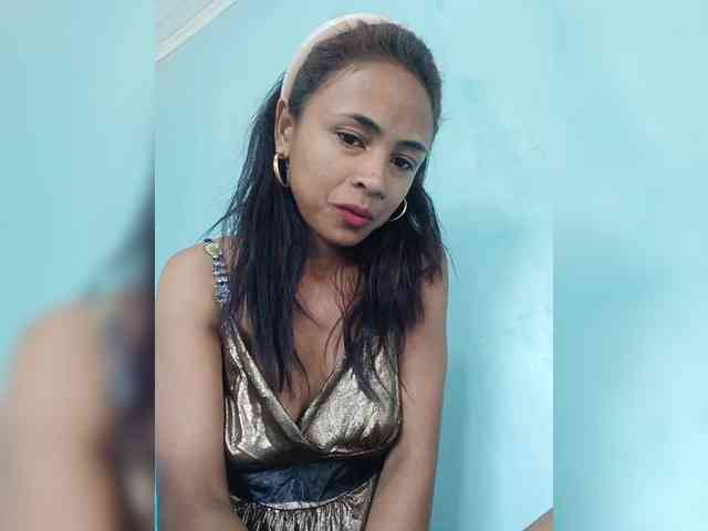 Reinewallashy3 webcam