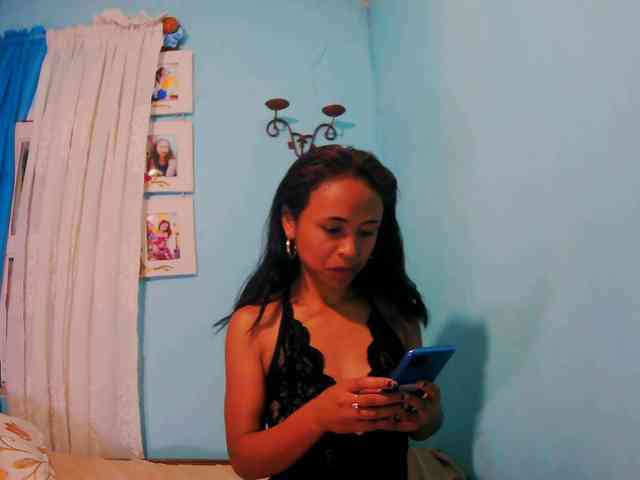 Reinewallashy3 webcam