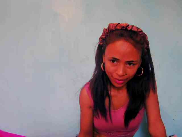 Reinewallashy3 webcam