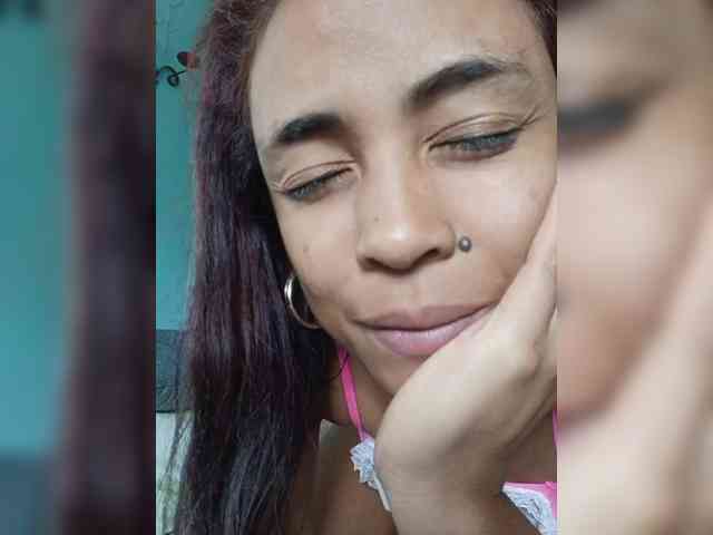 Reinewallashy3 webcam