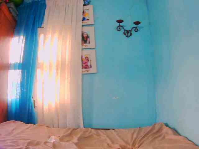 Reinewallashy3 webcam