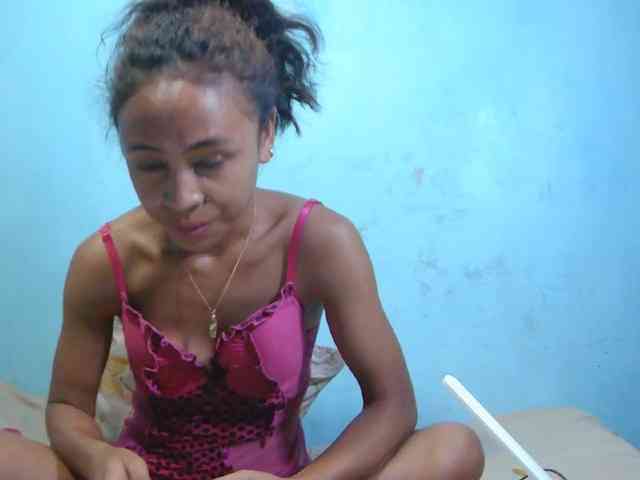 Reinewallashy3 webcam