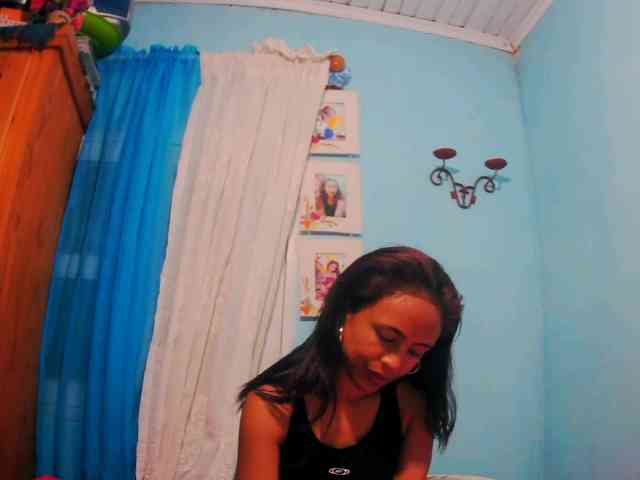 Reinewallashy3 webcam