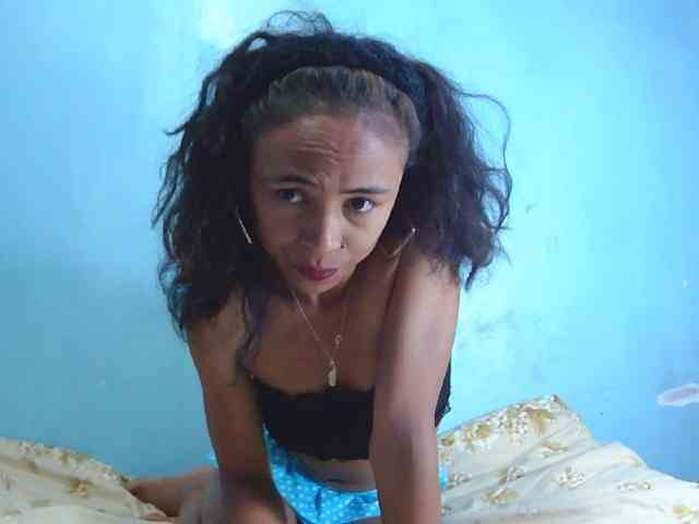 Reinewallashy3 webcam