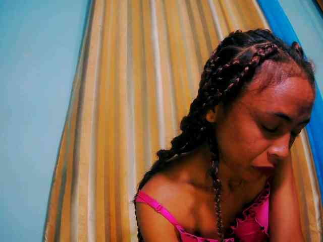 Reinewallashy3 webcam